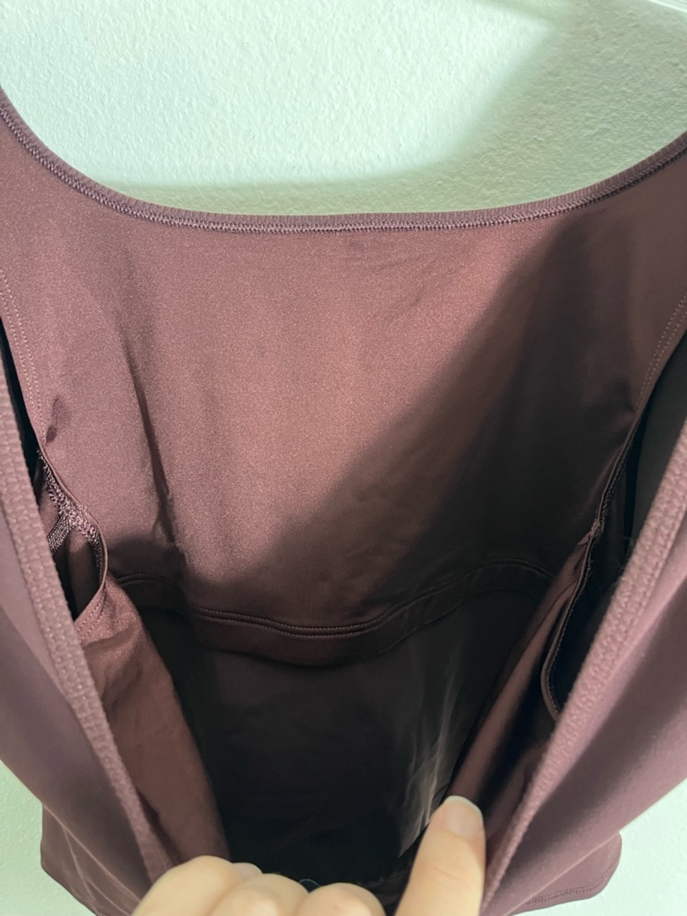 VUORI Avant Top in Ruby - Picture 5 of 7